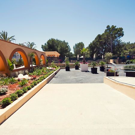 Aparthotel Moon Dreams Atlantic Es Canar  Exterior photo
