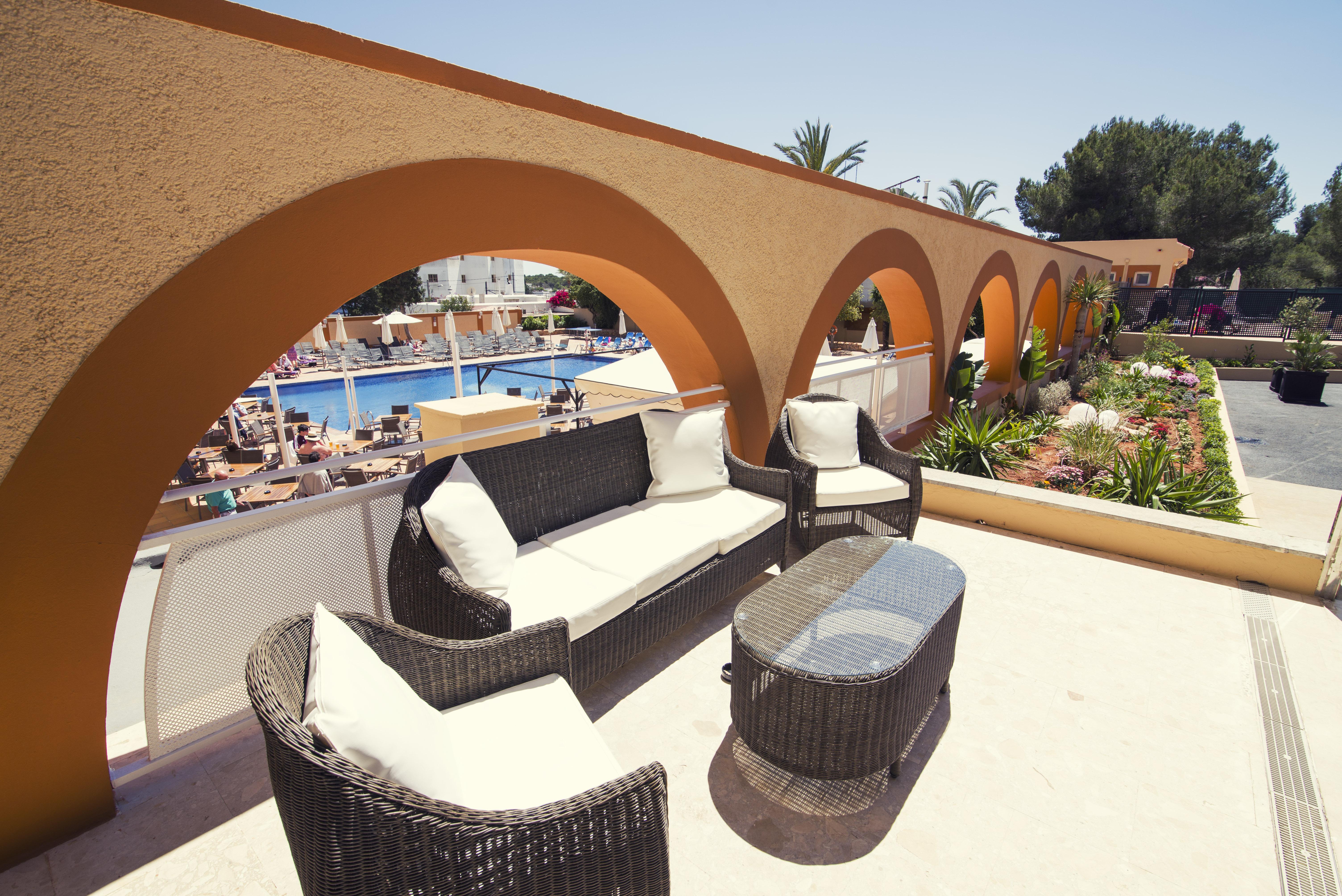 Aparthotel Moon Dreams Atlantic Es Canar  Exterior photo