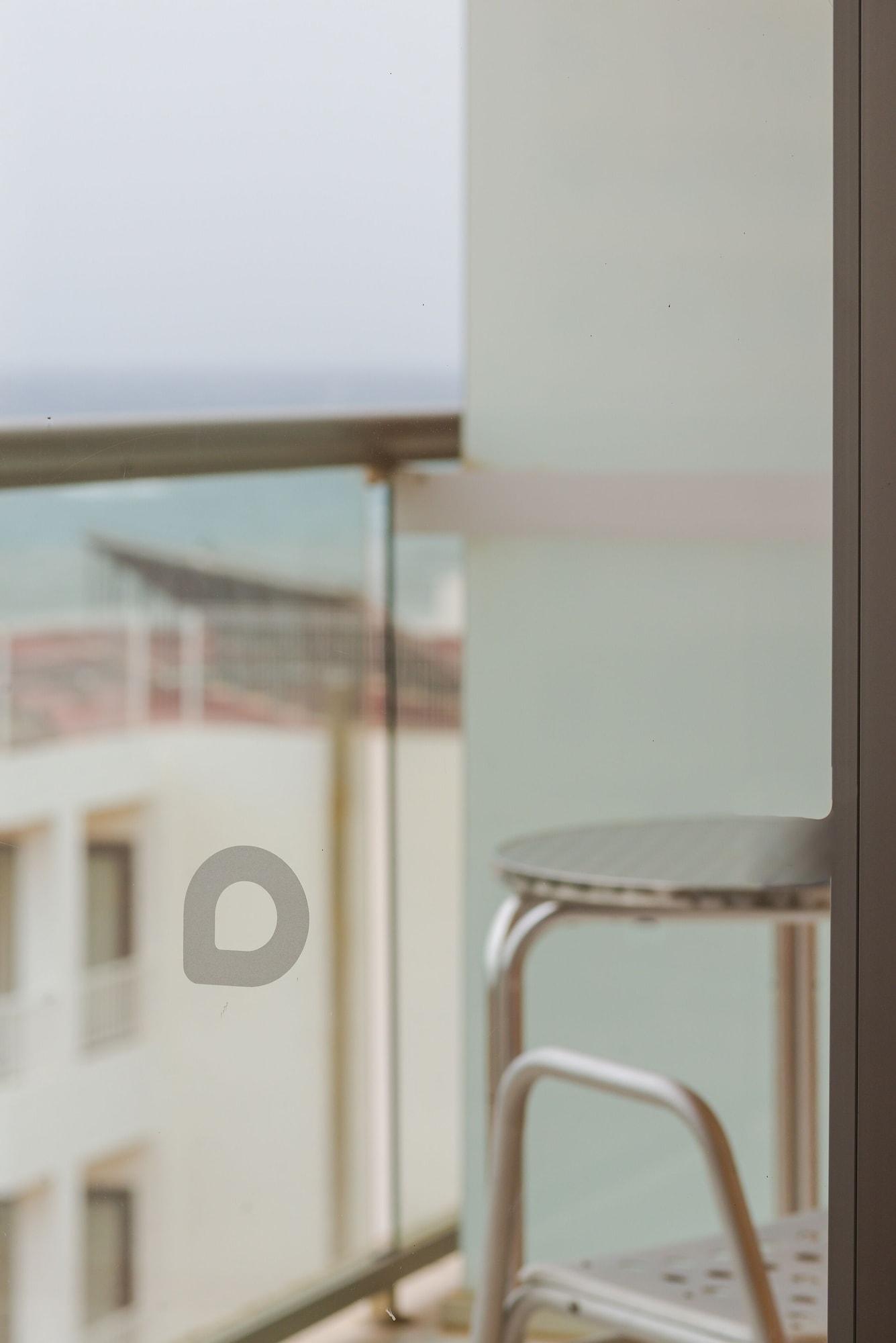 Aparthotel Moon Dreams Atlantic Es Canar  Exterior photo