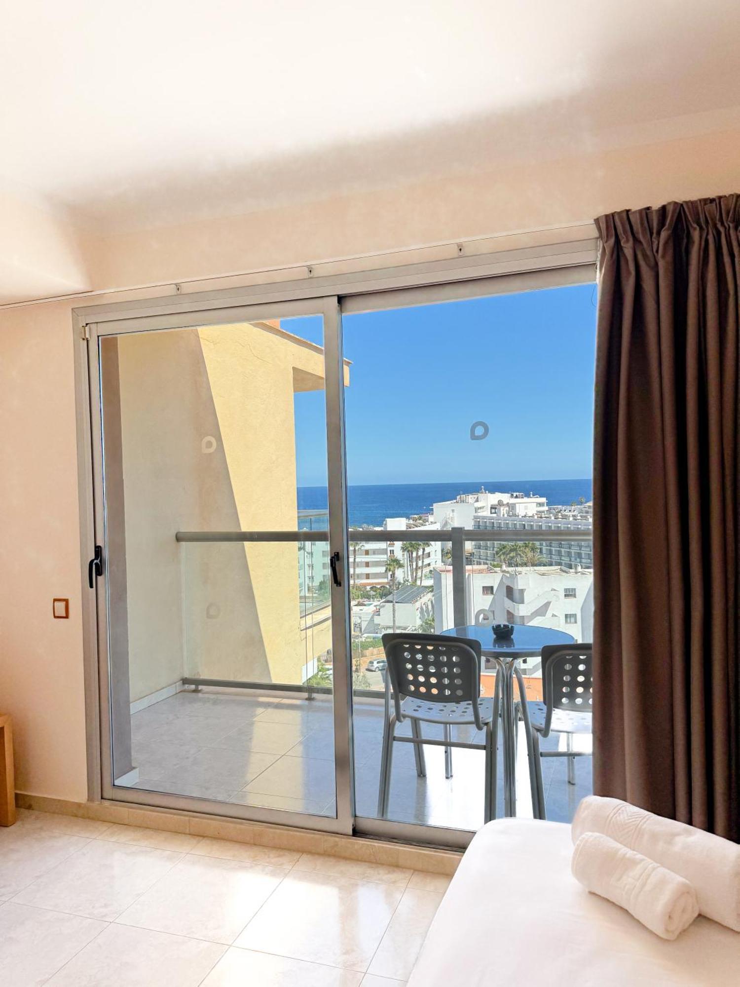 Aparthotel Moon Dreams Atlantic Es Canar  Exterior photo