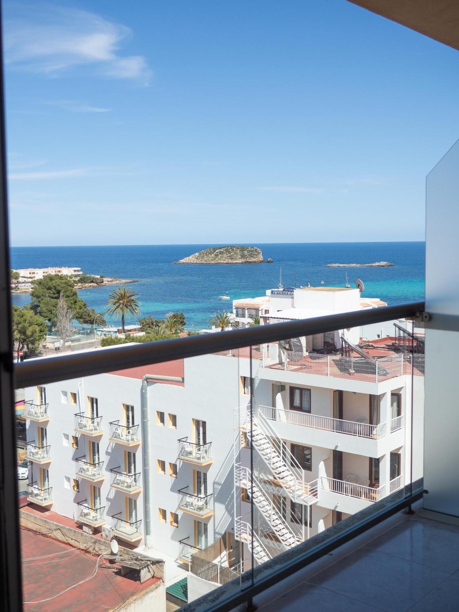 Aparthotel Moon Dreams Atlantic Es Canar  Exterior photo